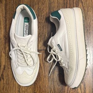 Lightly worn Malbon Course Spikeless Golf Shoes size 8.5